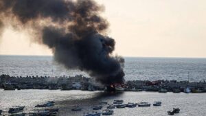 6 فلسطينيين بينهم طفل شهداء في غارة إسرائيلية على ميناء غزة